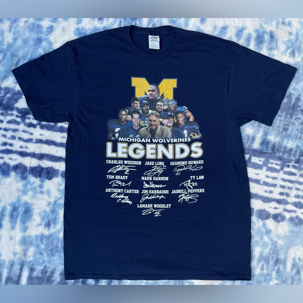 University Of Michigan WOLVERINES FOOTBALL LEGENDS PLAYER SIGNATURES SHIRT Large
